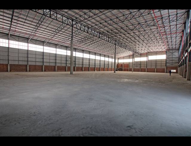 12,925M² WAREHOUSE TO LET IN NORTH RIDING